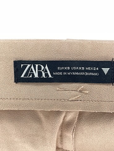 xs Beden ten rengi Renk Zara Mini Şort %70 İndirimli.