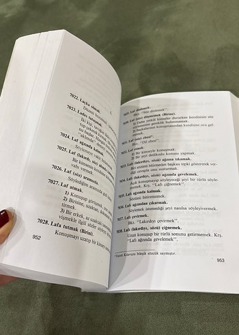 Atasözleri ve Deyimler Sözlüğü 2 - Ömer Asım Aksoy - Görsel 2