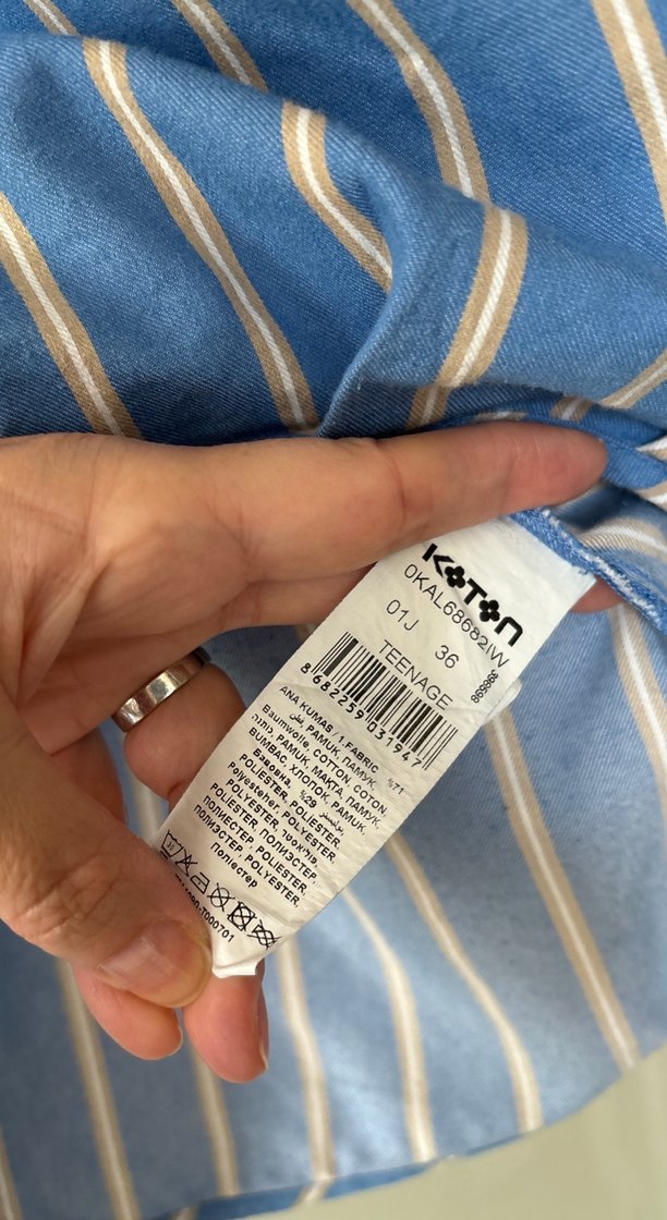 Mavi Çizgili V Yakalı Kadın Gömlek - Görsel 4