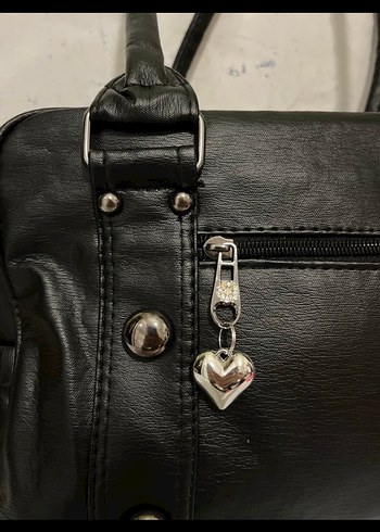 Zincir Detaylı Siyah Gotik Kadın Anahtarlık - Görsel 7