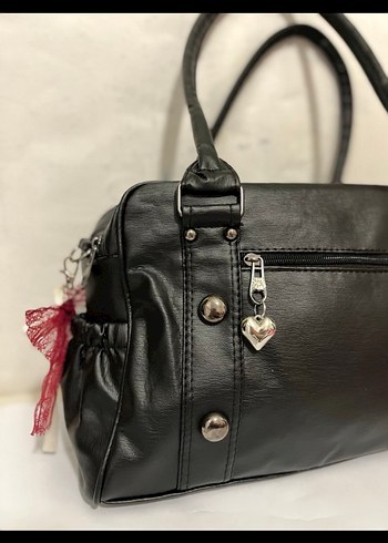 Zincir Detaylı Siyah Gotik Kadın Anahtarlık - Görsel 2