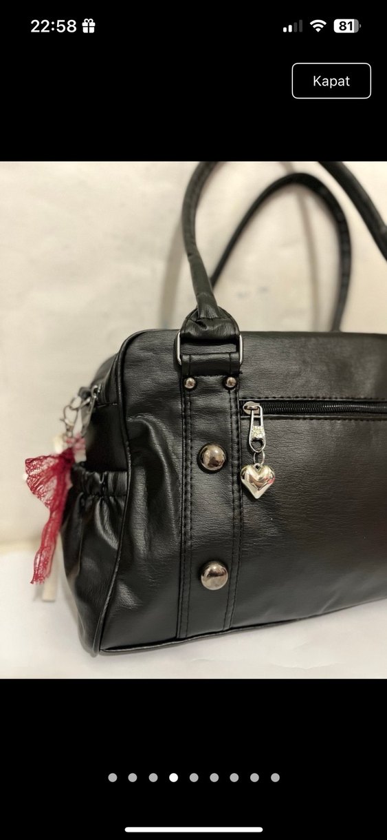 Zincir Detaylı Siyah Gotik Kadın Anahtarlık - Görsel 2