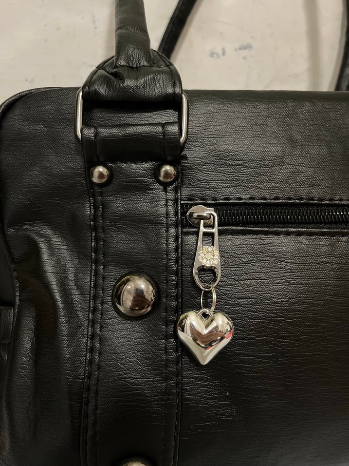 Orijinal ve yeni tasarım Lolita tarzı büyük siyah deri çanta - Görsel 2