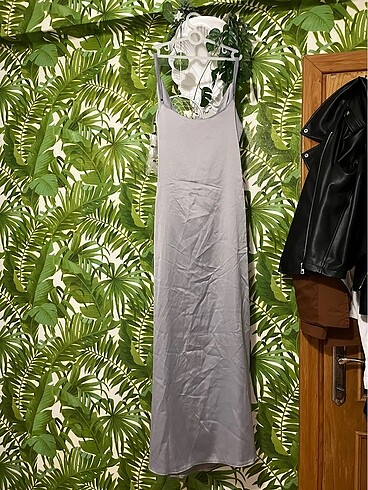 uzun mezuniyet elbisesi gri dökümlü saten gibi sanırım s beden m - Görsel 5