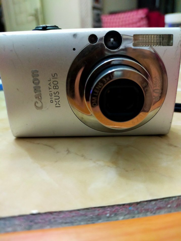 Canon IXUS 80 IS Dijital Kamera Gri - Görsel 2