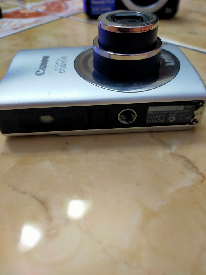 Canon IXUS 80 IS Dijital Kamera Gri - Görsel 4