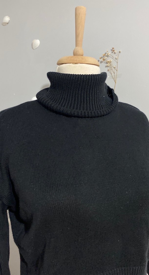 Siyah Boğazlı Kadın Triko Kazak - Görsel 2