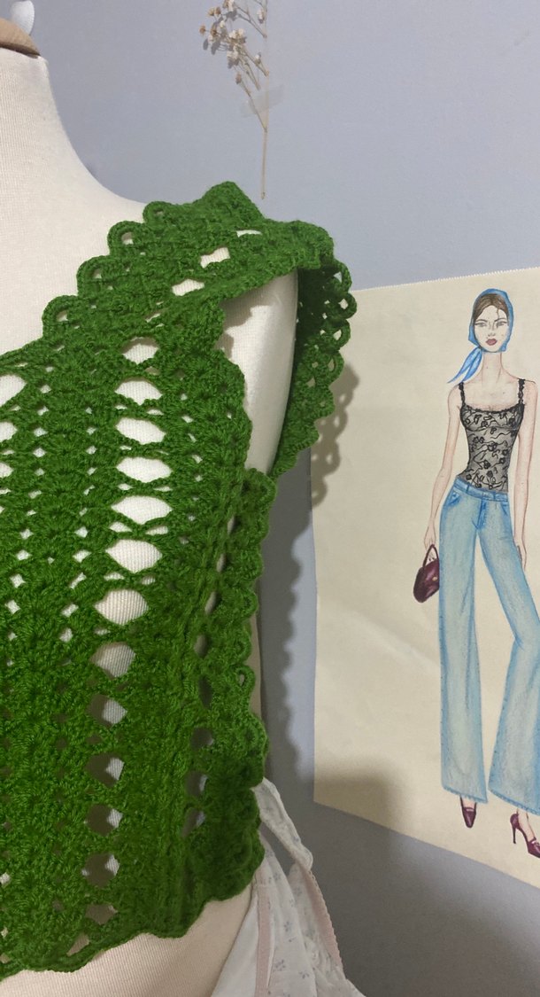 Yeşil Dantel Detaylı Örgü Kolsuz Süveter - Görsel 3