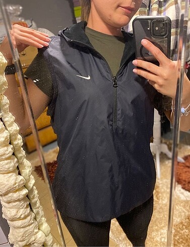 l Beden siyah Renk Nike yağmurluk