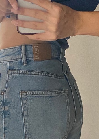 Bershka Açık Mavi Bağlama Desenli Bol Kesim Midi Kot