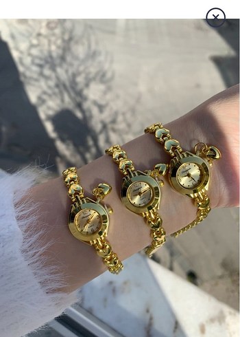 Diğer Charmlı Gold Saat | Çelik