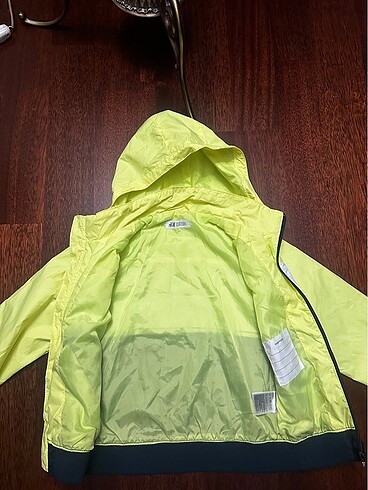 H&M 6 yaş  yağmurluk - Görsel 5