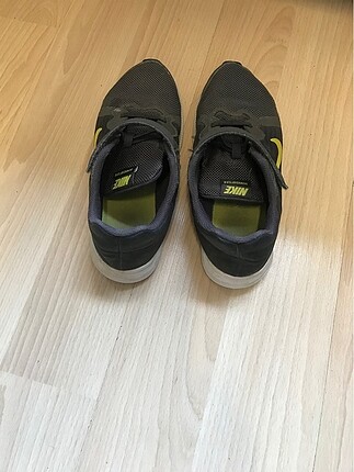 35 Beden Nike spor ayakkabı