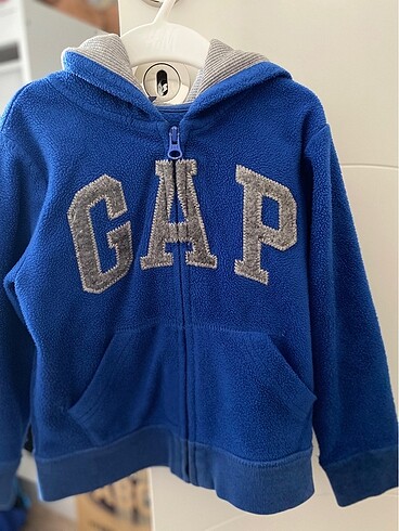 Gap sweat