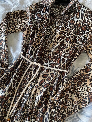 s Beden camel Renk Leopar pareo ????