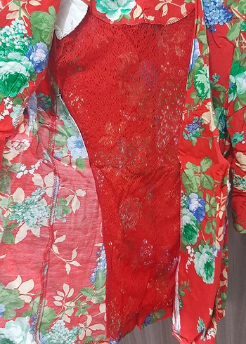 Çiçek Desenli Kırmızı Kadın Mini Blazer - Görsel 3