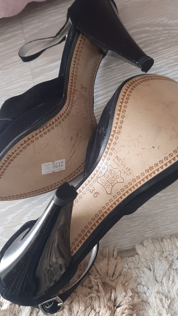 Siyah Nakışlı Tokalı Yüksek Topuklu Kadın Ayakkabı - Görsel 3