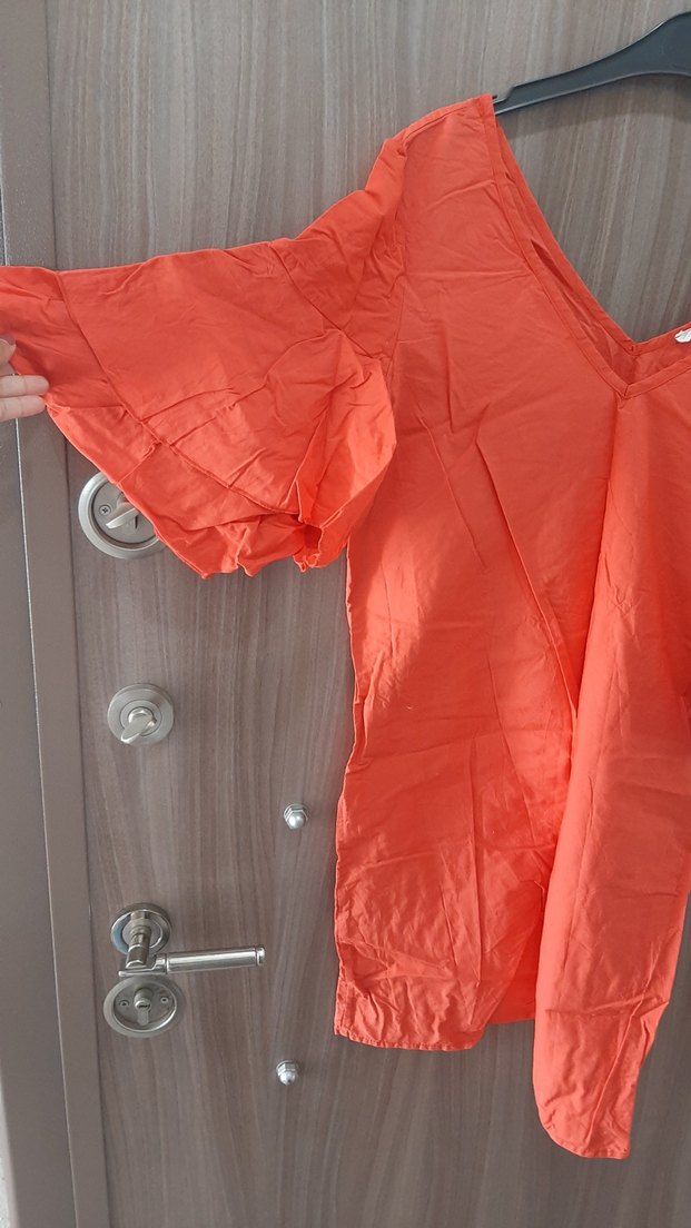 Kırmızı V Yaka Keten Bluz - Görsel 3