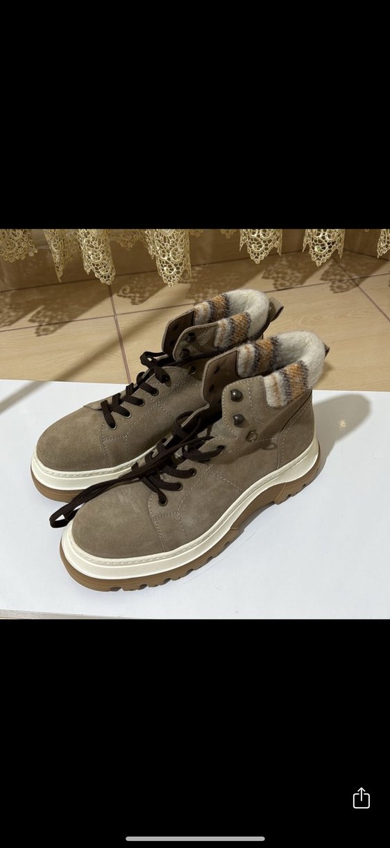 Bej Süet Platform Topuklu Peluş Detaylı Bot - Görsel 2