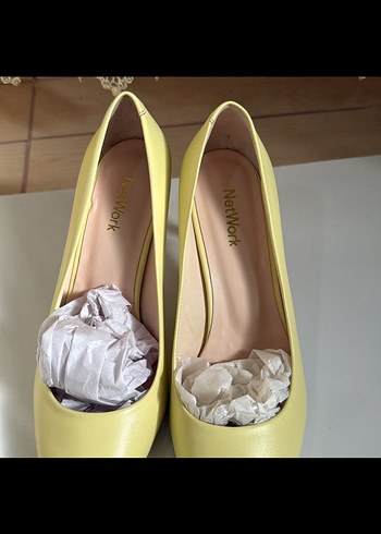 Sarı Stiletto Topuklu Kadın Ayakkabı - Görsel 5