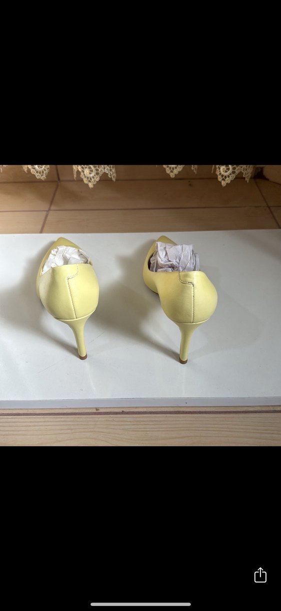 Sarı Stiletto Topuklu Kadın Ayakkabı - Görsel 4