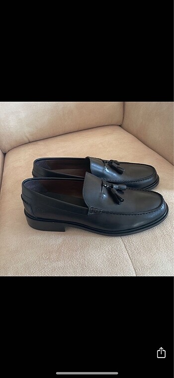 George Hogg püsküllü loafer