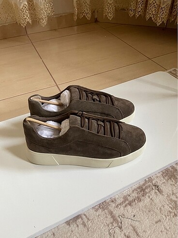 ZARA HAKİKİ DERİ SÜET SNAEKER