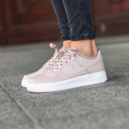 36 Beden ten rengi Renk Nike airforce