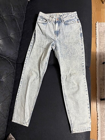 kot mom jean