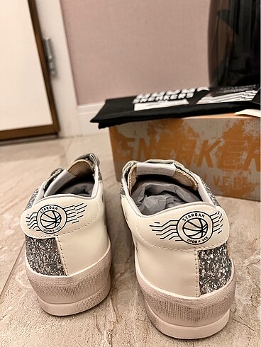 38,5 Beden beyaz Renk Golden goose