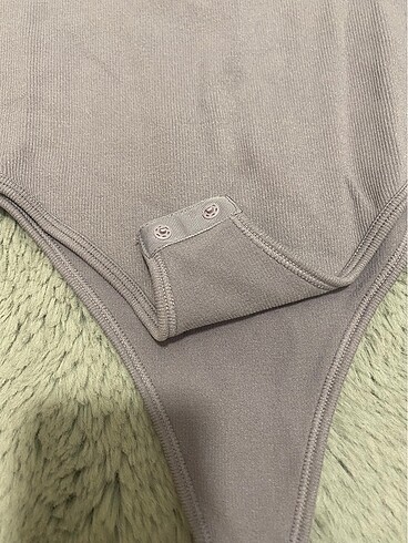 Zara Zara Sırt Detaylı Üst