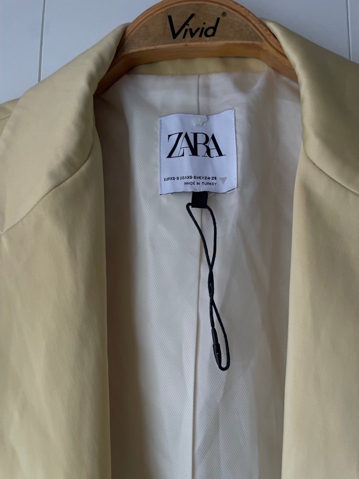 2 adet(pembe ve sarı)Sarı Düğmeli Kadın saten Blazer Ceket - Görsel 2