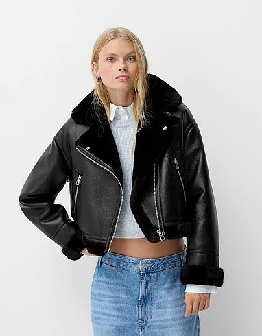 Bershka etiketli