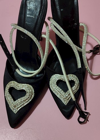 Siyah Deri Stiletto Taşlı Tokalı Kadın Ayakkabı - Görsel 7