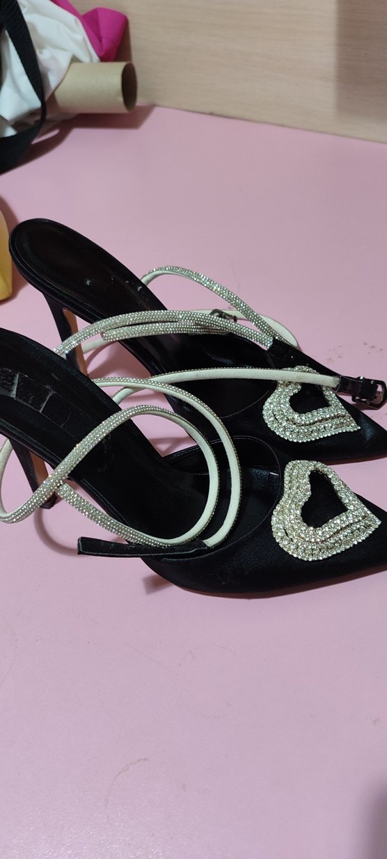 Siyah Deri Stiletto Taşlı Tokalı Kadın Ayakkabı - Görsel 2