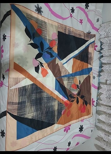 Tuğba&Venn Tuğba ve silk home eşarp