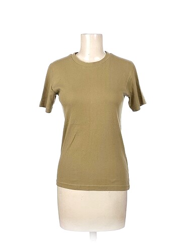 PreLoved T-shirt %70 İndirimli.