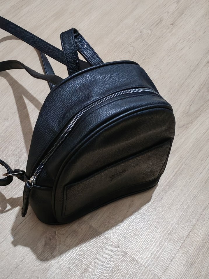 LC WAIKIKI Siyah Deri Kadın Sırt Çantası - Görsel 2