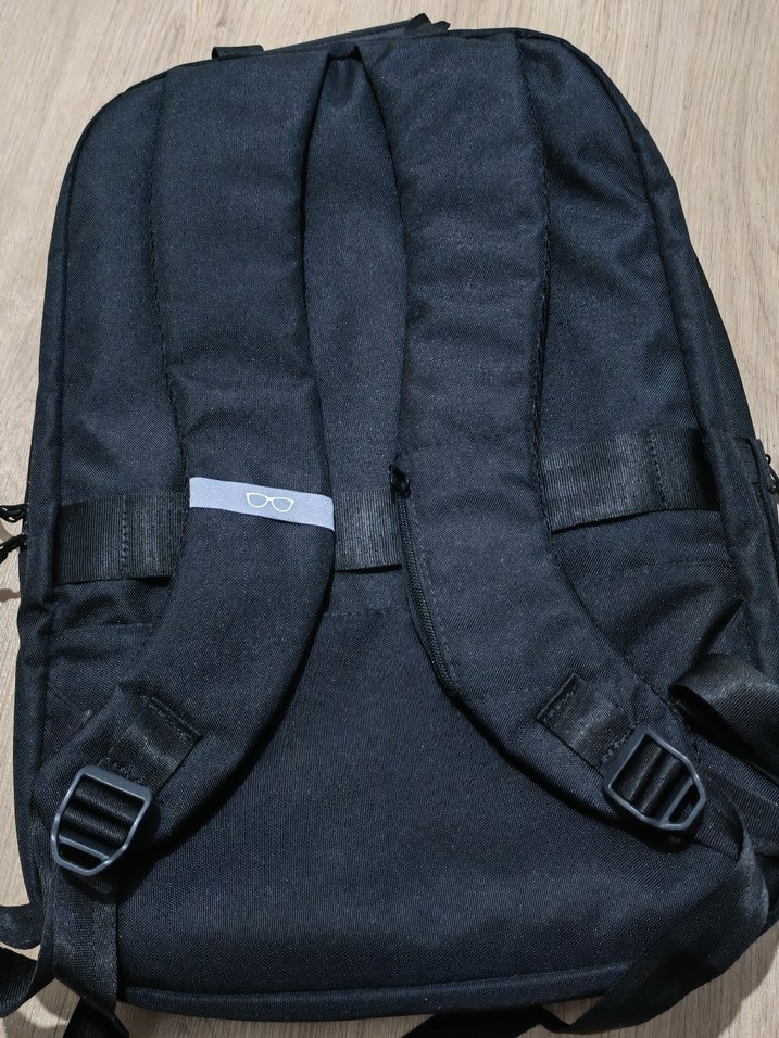 D'VERS 17.3-15.6 Inç 4 Bölmeli Darbeye Karşı Korumalı Çanta - Görsel 3