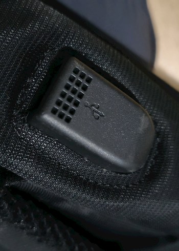 PLM Case Lucca Siyah 17" Laptop Sırt Çok Amaçlı sırt çantası - Görsel 3