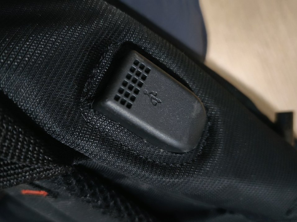 PLM Case Lucca Siyah 17" Laptop Sırt Çok Amaçlı sırt çantası - Görsel 3