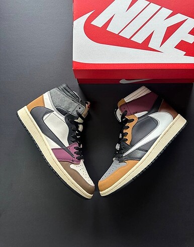 NİKE AIR JORDAN TRAVİS SCOTT