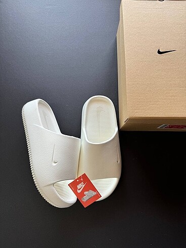 Nike Calm Slide