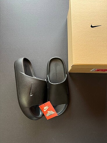 Nike Calm Slide