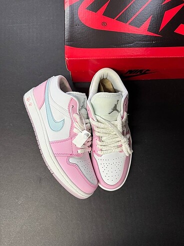 Nike Air Jordan Low