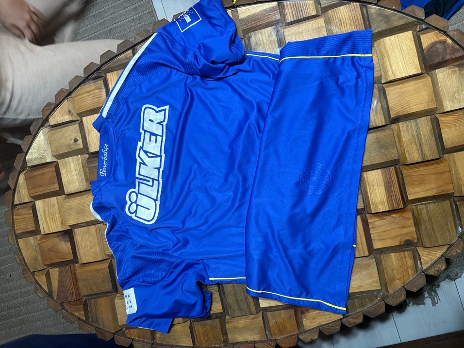 Koleksiyonluk Fenerbahçe formaları efsane çubuklu forma - Görsel 3