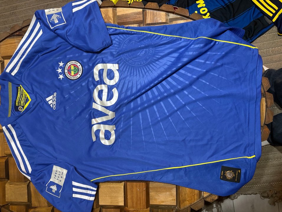 Koleksiyonluk Fenerbahçe formaları efsane çubuklu forma - Görsel 2