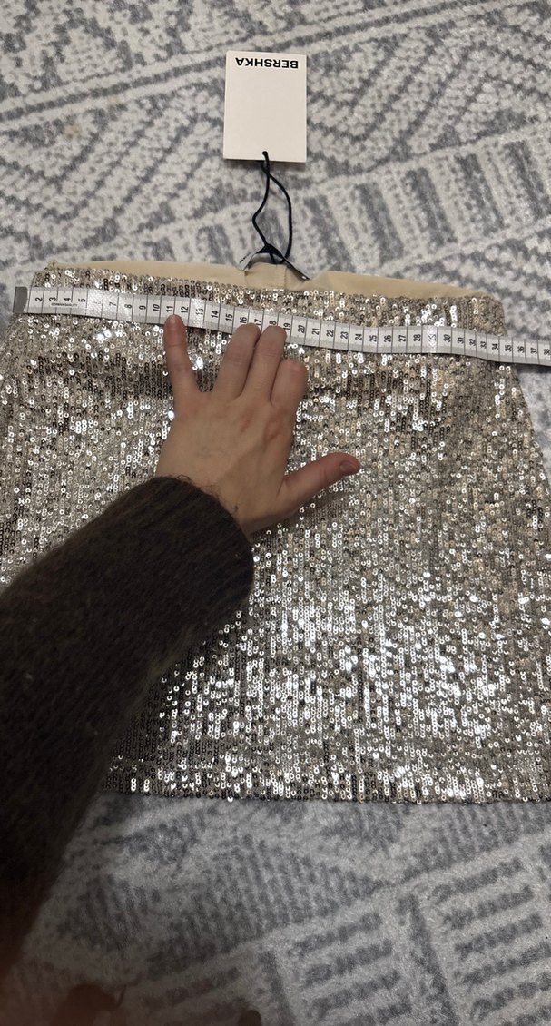 Bershka gold Renkli Mini Payetli şort Etek - Görsel 2