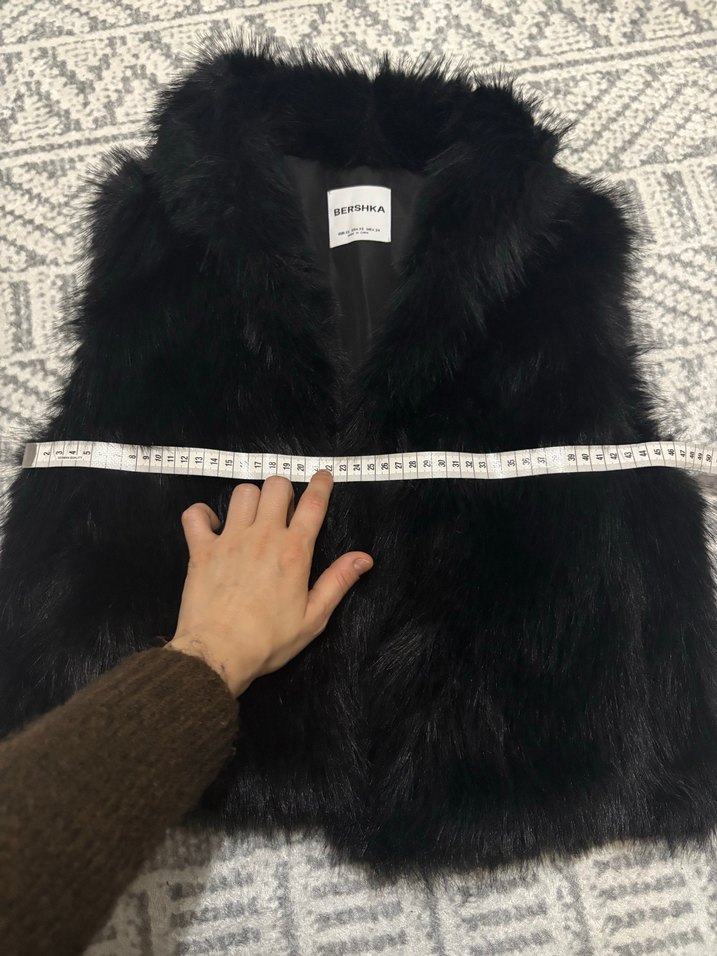 Bershka siyah Kürklü Kadın Yelek - Görsel 2