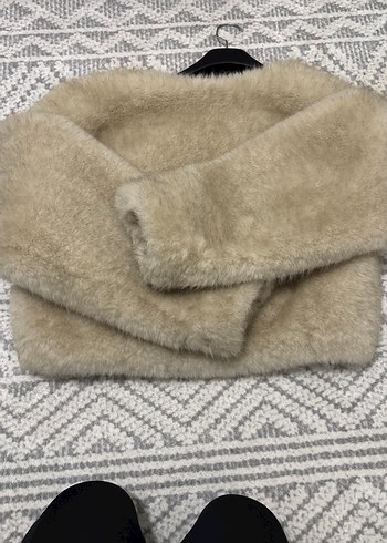 Bershka Bej Kaba Durmayan Kürk Ceket - Görsel 4